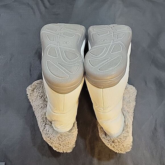 BRAND NEW EVERLAST FUZZY SLIP-ON WOMEN"S ANKLE BOOT - Picture 11 of 13